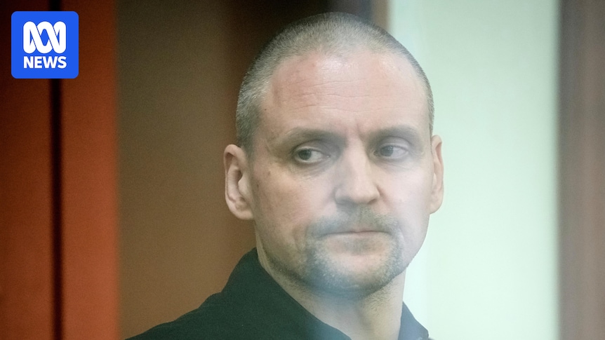 Vladimir Putin critic and pro-war activist sentenced to six years in prison by Russian court