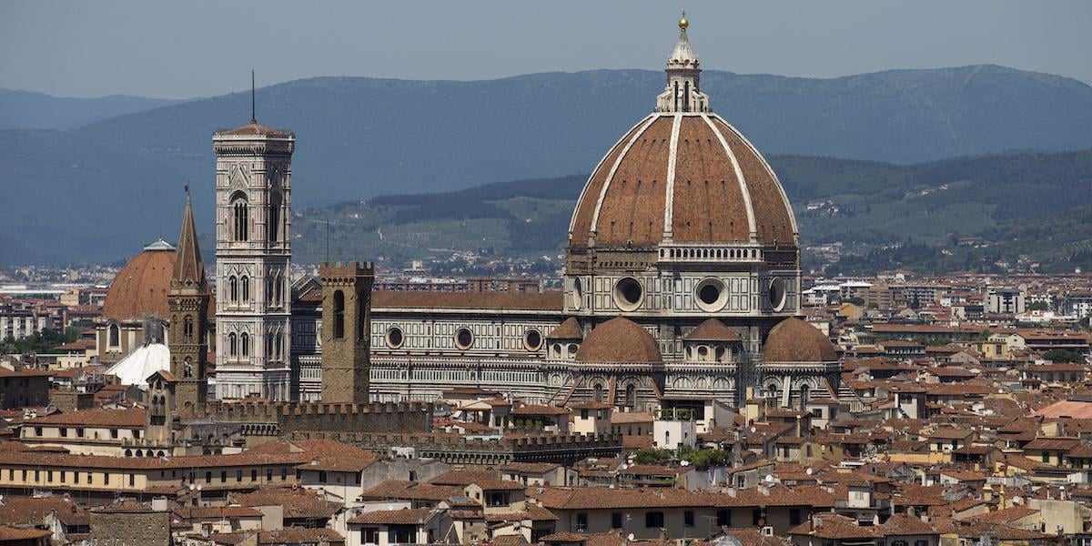 Per la Corte costituzionale i comuni possono regolamentare gli affitti brevi dando ragione alla Toscana