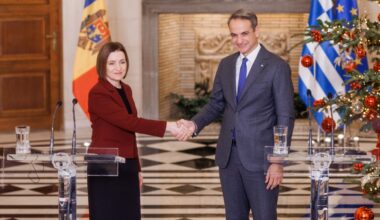 Moldovan president has talks with Greek PM