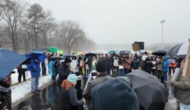 Central Islip hold room for immigration detainees is ‘putrid and cramped’ 