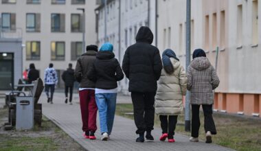 Einigung! EU will Asylbewerber leichter an Drittstaaten abschieben | Politik