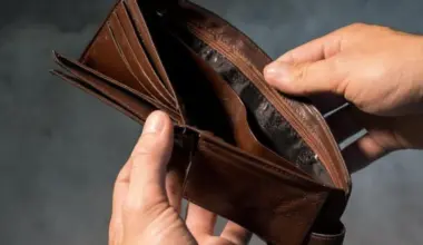 404,000 residents of Latvia live below the poverty line