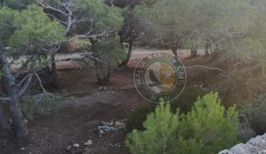 Squatters dismantle illegal structures at the Dwejra Lines