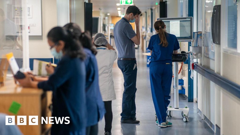 'Super flu' surge a challenge 'unlike any' since the pandemic, Streeting says