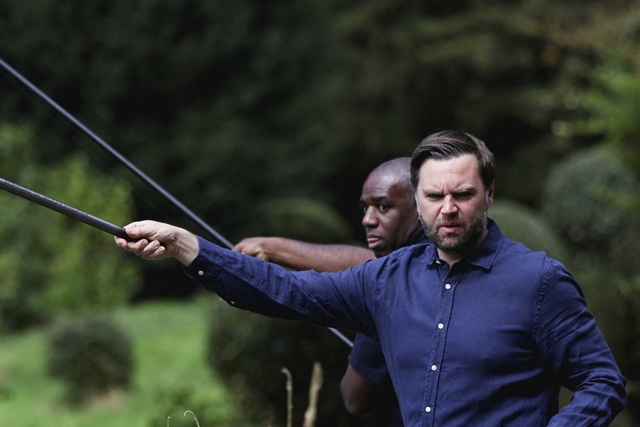 11 times JD Vance was a pathetic jerk