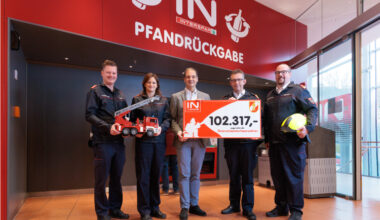 INTERSPAR Austria customers donate €102,317 in deposit money to local fire brigades