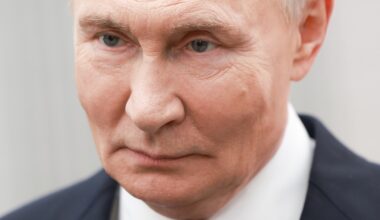 Qui est cet amiral de l'Otan qui a fait sortir de ses gonds Vladimir Poutine, au point que le président russe a menacé l'Europe de guerre immédiate ?