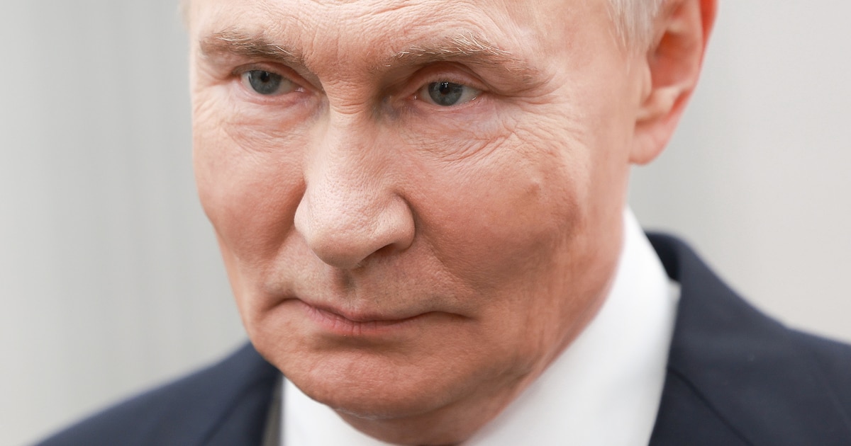 Qui est cet amiral de l'Otan qui a fait sortir de ses gonds Vladimir Poutine, au point que le président russe a menacé l'Europe de guerre immédiate ?