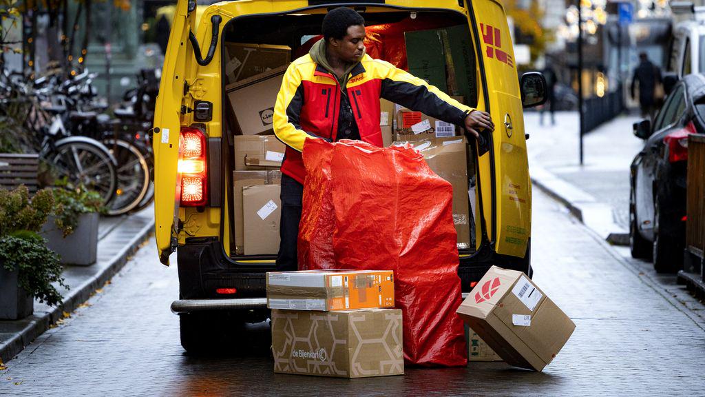 Topdrukte voor pakketpunten en bezorgers: 'Past niet in de winkel'