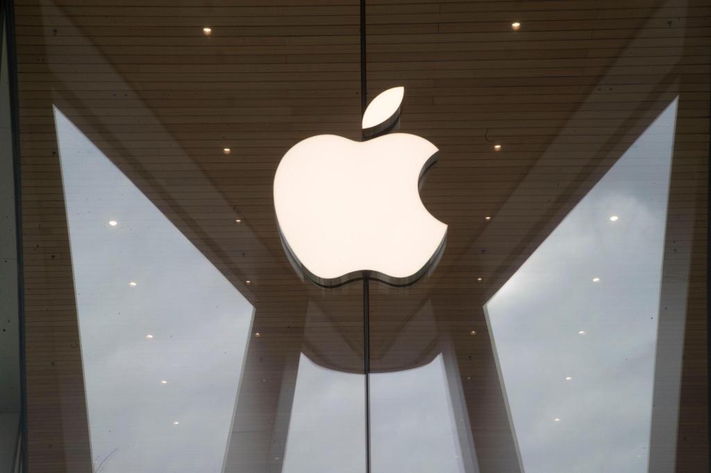 Apple artificial intelligence head to leave after AI struggles – The Mercury News