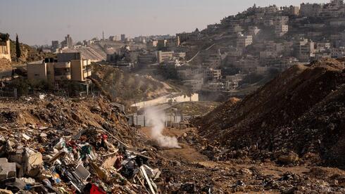 Jewish, Arab activists unite against Jerusalem's trash mountain: 'residents haven't o