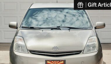 Before Electric Vehicles Became Political, There Was the Toyota Prius | The political polarization of battery-powered cars may have started when Toyota released its first hybrid model 25 years ago.