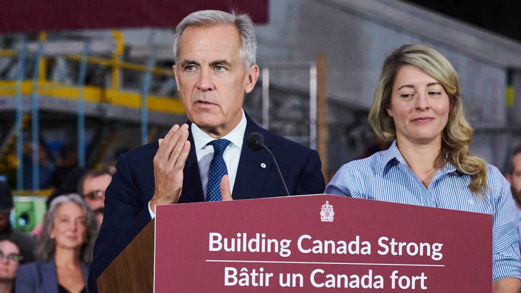 Click to play video: 'Carney unveils ‘Buy Canadian’ multi-billion-dollar package to combat tariffs'