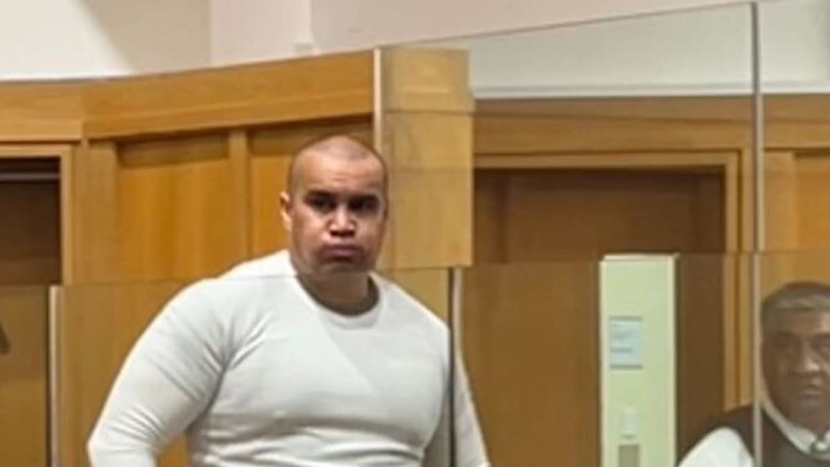 Norton Sowerby sentenced on three counts of manslaughter after driving across Hamilton train tracks, killing his friends