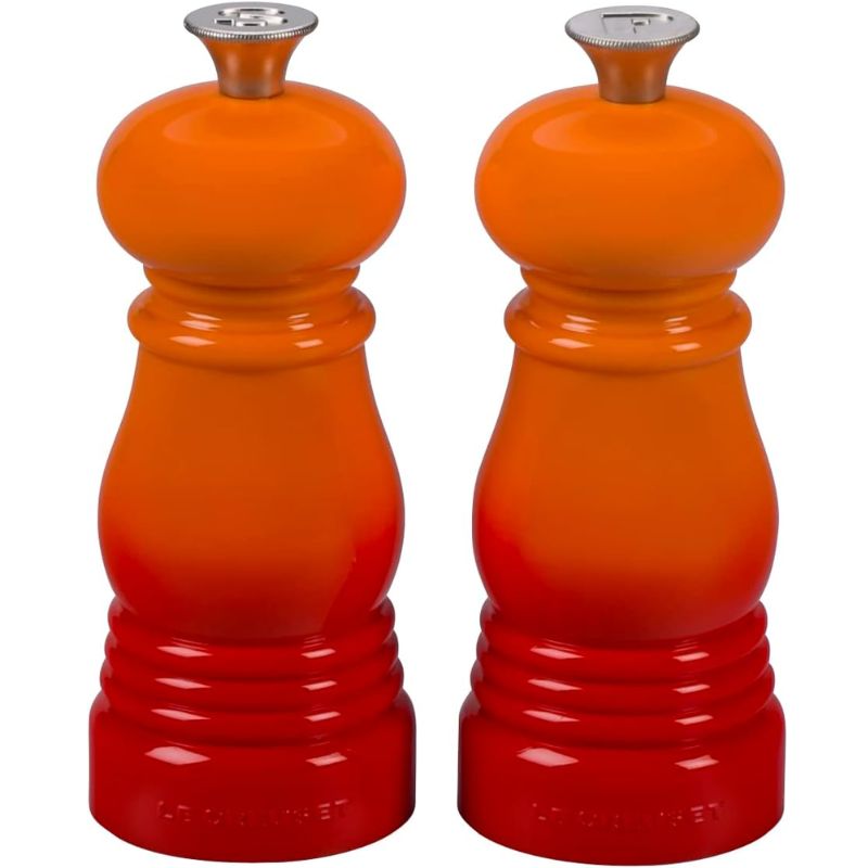 Le Creuset Classic Salt and Pepper Mill Set
