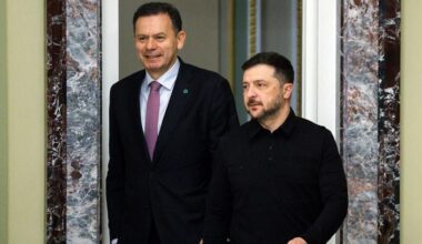 Zelensky quer Portugal na reconstrução da Ucrânia e Montenegro já vê relação "além da guerra"