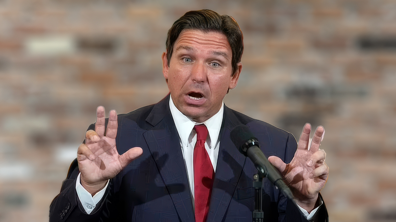 Ron DeSantis affirms right to strike Venezuela as conflict heats up