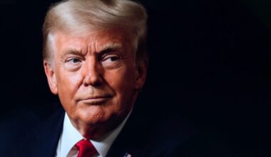 Trump Vows To Defend Religious Freedom On Hanukkah, JD Vance Requests Prayers For Sydney Victims - Salesforce (NYSE:CRM)