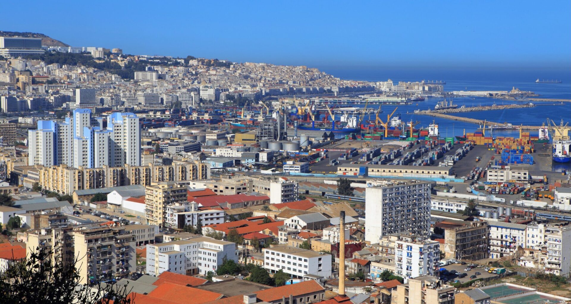 Algeria and Belarus signed several bilateral trade agreements in Algiers