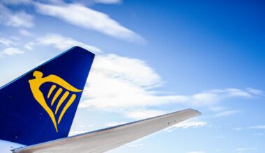 Ryanair plane 'drops 10,000ft' causing 'multiple injuries' before urgent landing