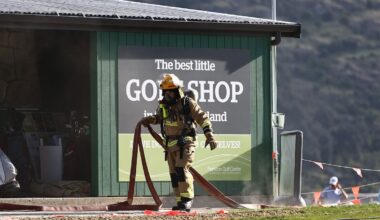 Frankton Golf Centre clubhouse in Queenstown gutted as crews battle major fire