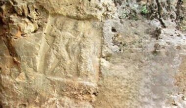 New Elymaean Rock Carving in Iran Shows Possible Parallels with the Hercules–Hydra Motif Known from 325 BC Greek Coinage