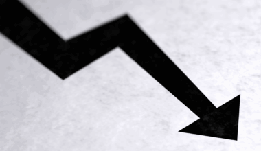 Europe Gas Heads for Sharp Drop as LNG Surge Calms Market