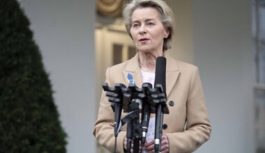 European Commission proposes loan to Ukraine using Russia's frozen assets