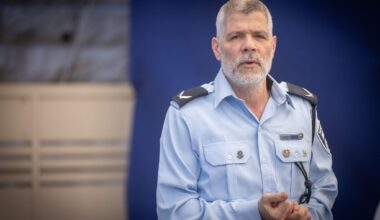 Police's top legal adviser to retire, a year after police chief sought his dismissal