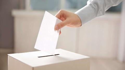 Exércitos de bots a cêntimos estão a distorcer eleições em Portugal e no mundo