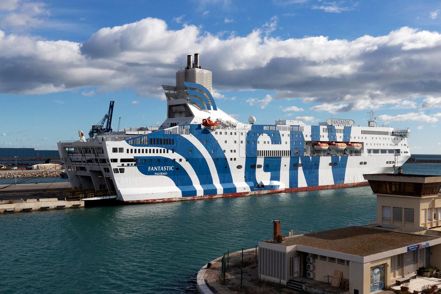 La DGSI enquête à la suite de la découverte d’un boîtier espion sur un ferry en Méditerrannée