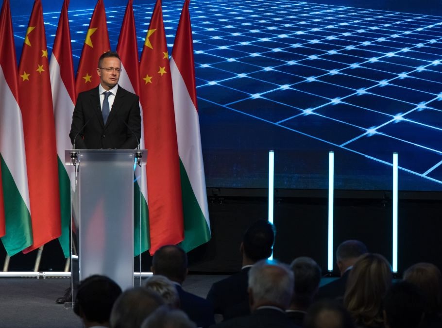 The New Cold War Is Exposing Europe’s Fault Lines