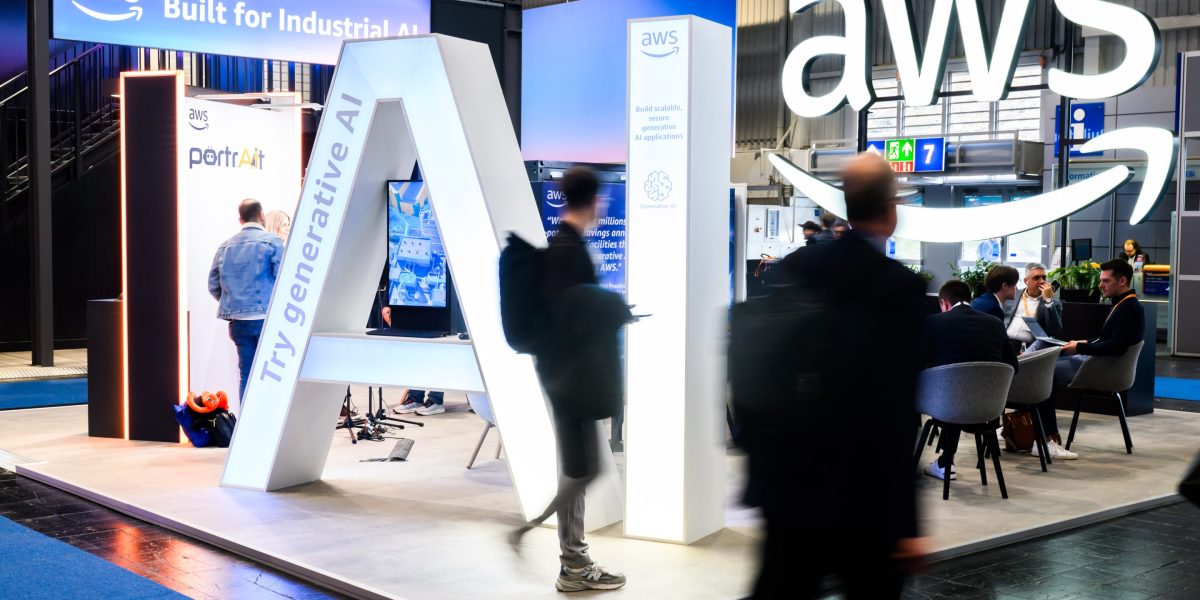 placeholder alt text