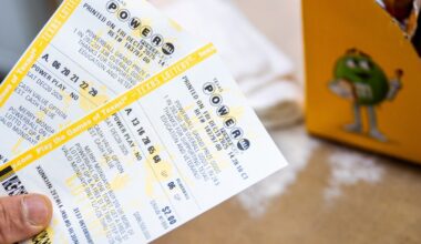 Financial experts warn future winner of the $1.7 billion Powerball