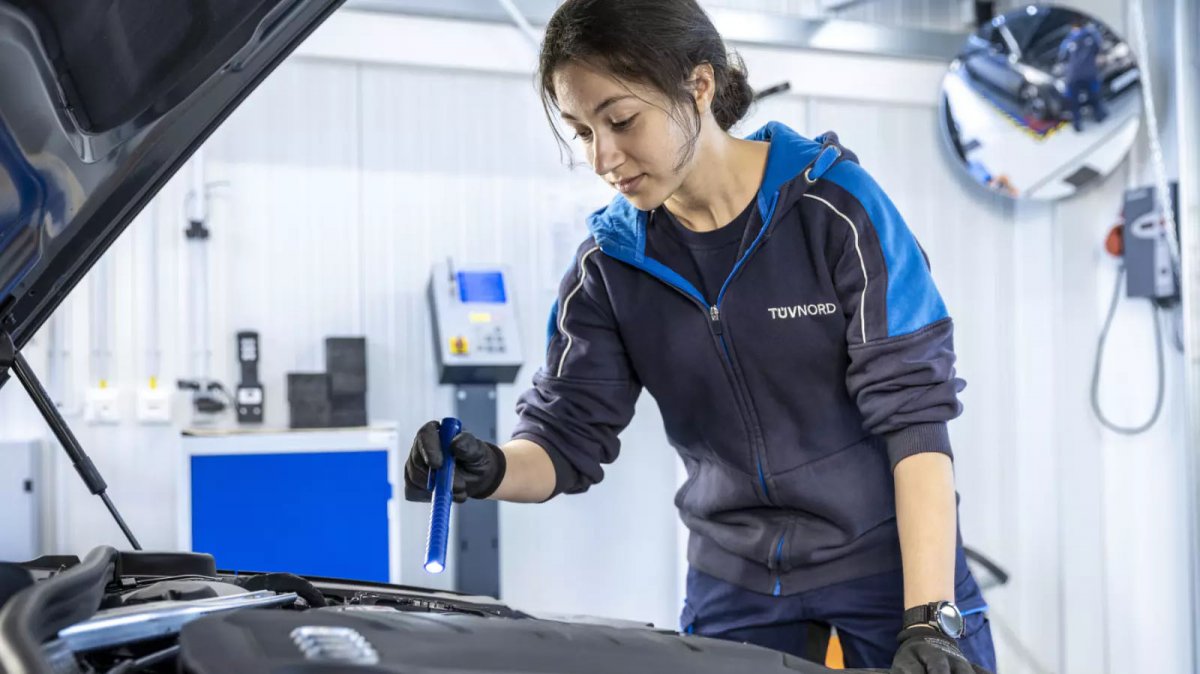 Jährliche Hauptuntersuchung für ältere Autos fällt bei EU-Staaten durch