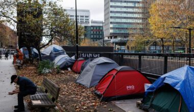 ‘It’s too scary to be in a tent’: On the frontline of this winter’s refugee homelessness crisis