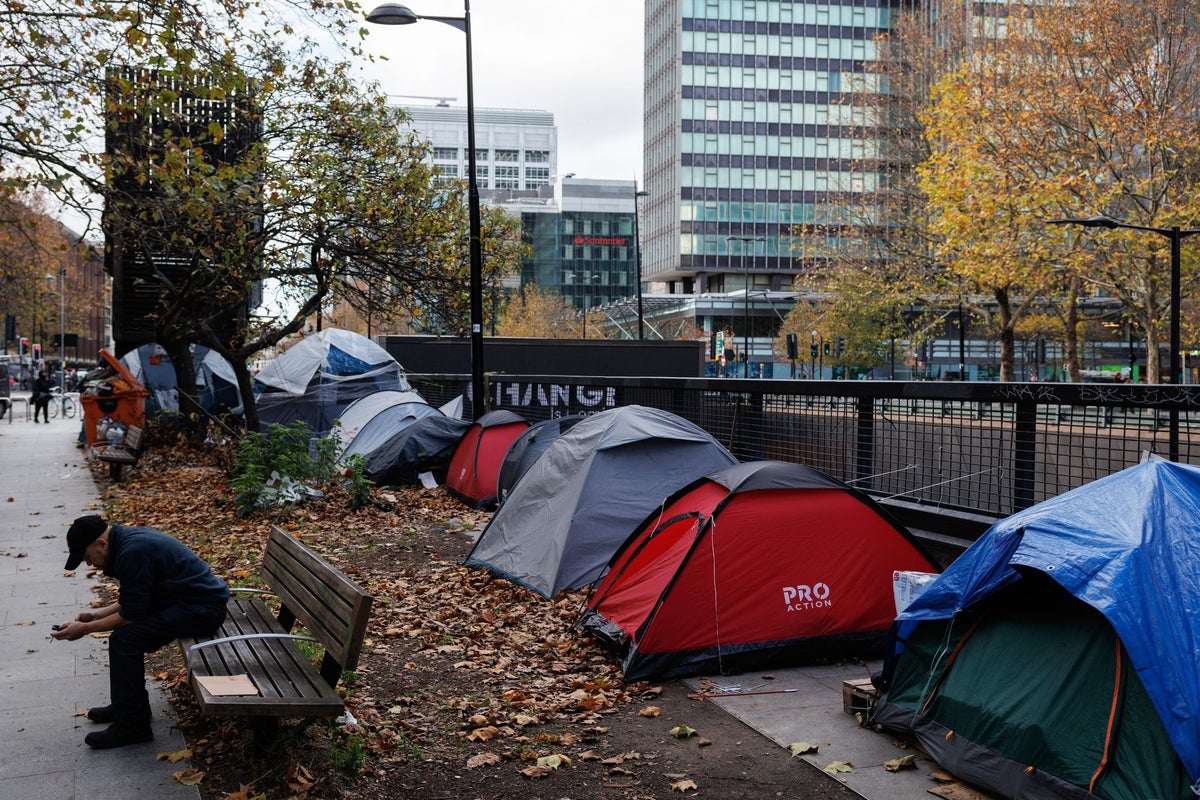 ‘It’s too scary to be in a tent’: On the frontline of this winter’s refugee homelessness crisis