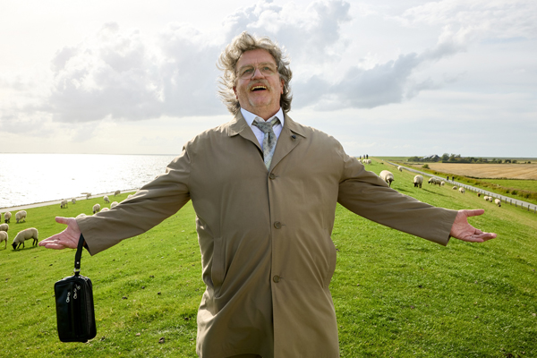 Basta: Horst Schlämmer will Deutschland glücklicher machen.