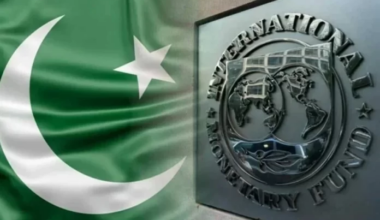 IMF flags Pakistan’s tax growth slowdown