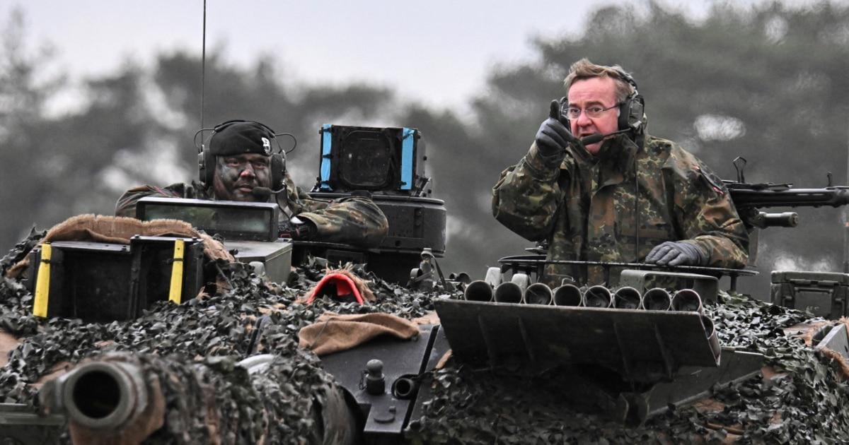 Why Are So Many Leaders Warning Of War With Russia?