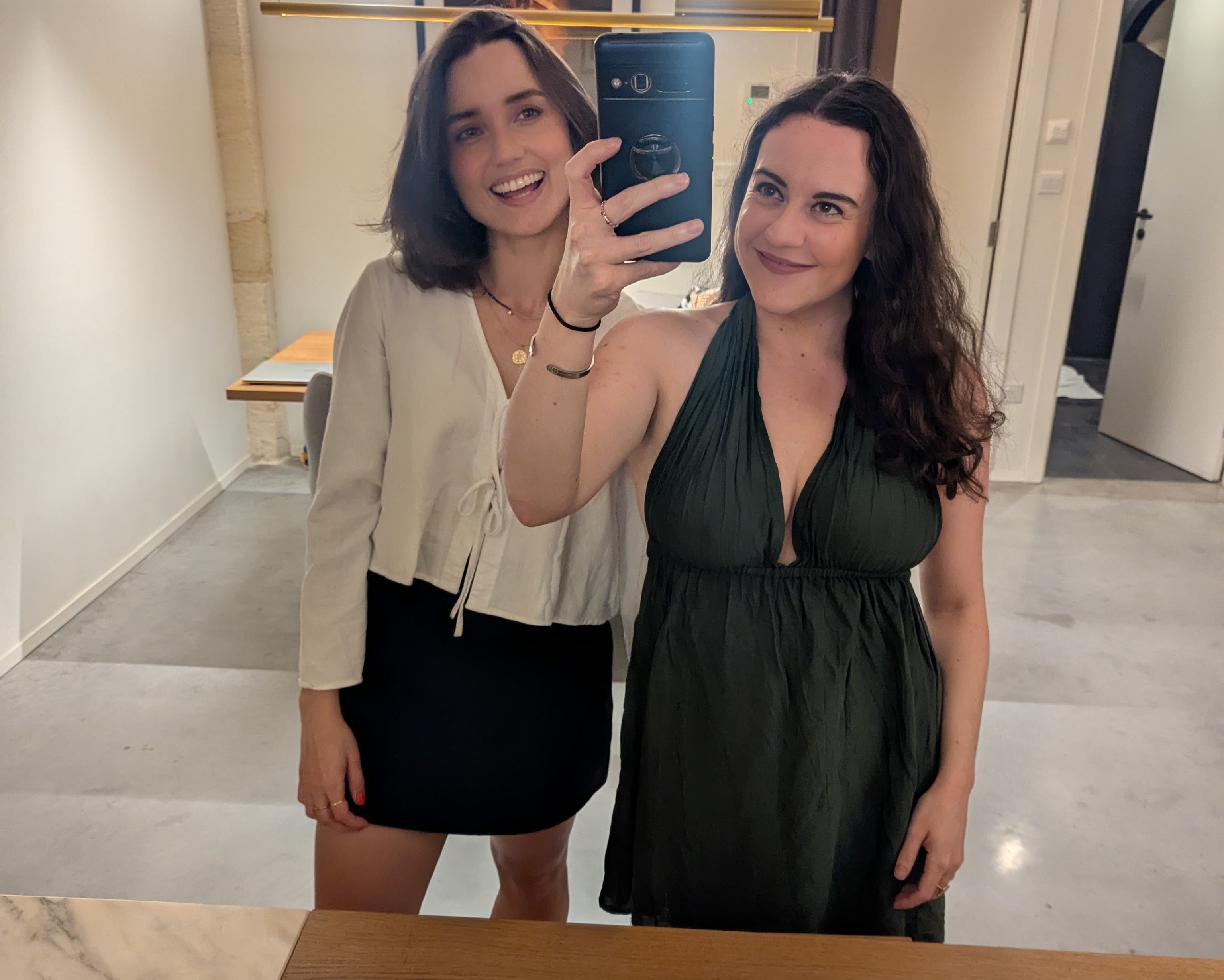 Jess and Jessica take a selfie on their girls’ trip in Malta