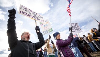 Hundreds protest Trump’s move to dismantle NCAR, a premier climate and weather hub