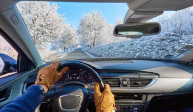 Critics regularly tell us that EVs lose efficiency(range) in winter driving. They are correct. What they don't say is that ICE vehicles do too, possibly even more in some circumstances. And hybrids are the worst of all for winter driving range loss.