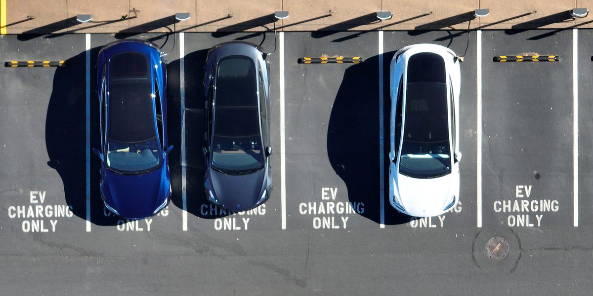 EV sales are up everywhere in the world — except North America. EV sales rose globally by 21%, but declined 1% in North America this year following Trump policy changes, tariffs, and the end of the EV tax credit. China leads with 11.6 million EVs sold. US automakers have been sounding alarm bells.