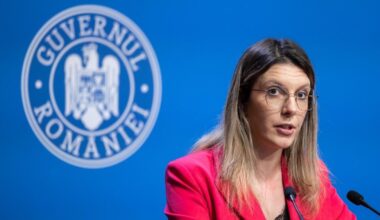 Diana Buzoianu amenință cu desfiinţarea companiei ESZ Prahova, care gestionează apa din lacul Paltinu