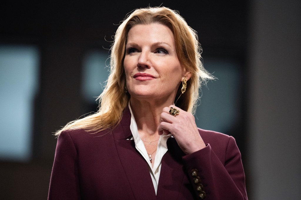 Davies sworn in as Pentagon CIO