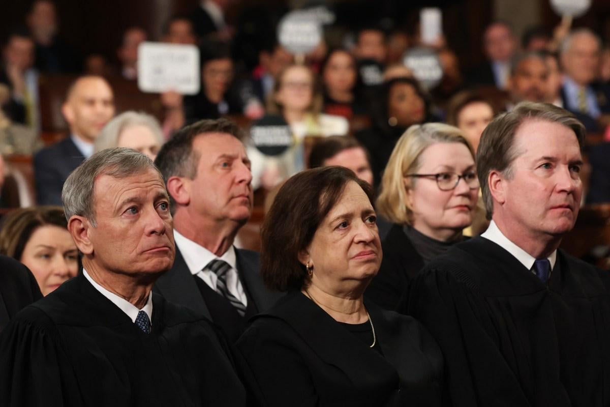 BREAKING: Justice Elena Kagan Warns Public of Constitutional Violation in Supreme Court's Texas Map Ruling