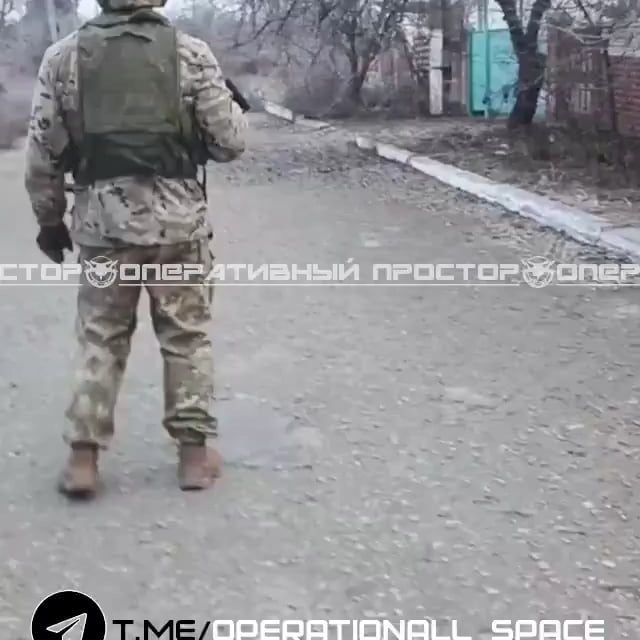 Video filmed by Russia as means of propaganda (geolocated by rndr22 on X) confrimed to not be filmed in Kupansk. Your cue to stop trusting pro-Russian social media accounts.