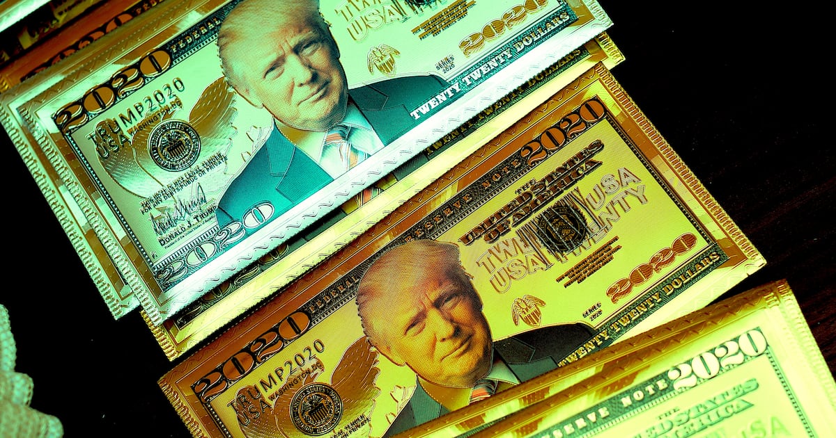 Donald Trump Warns Fans to Send Him Cash or Democrats Will Steal It