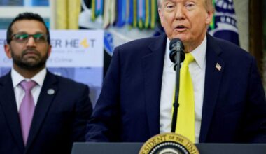 FBI should 'have a chat with Trump' after new post admits Epstein knowledge: ex-prosecutor